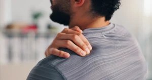 patient with a bankart tear in their shoulder, learning about the causes, symptoms and available treatments.